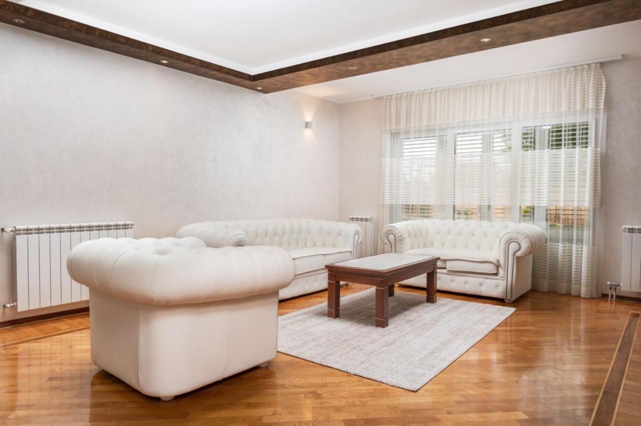 Hotel Royal Garden Niksic Luaran gambar