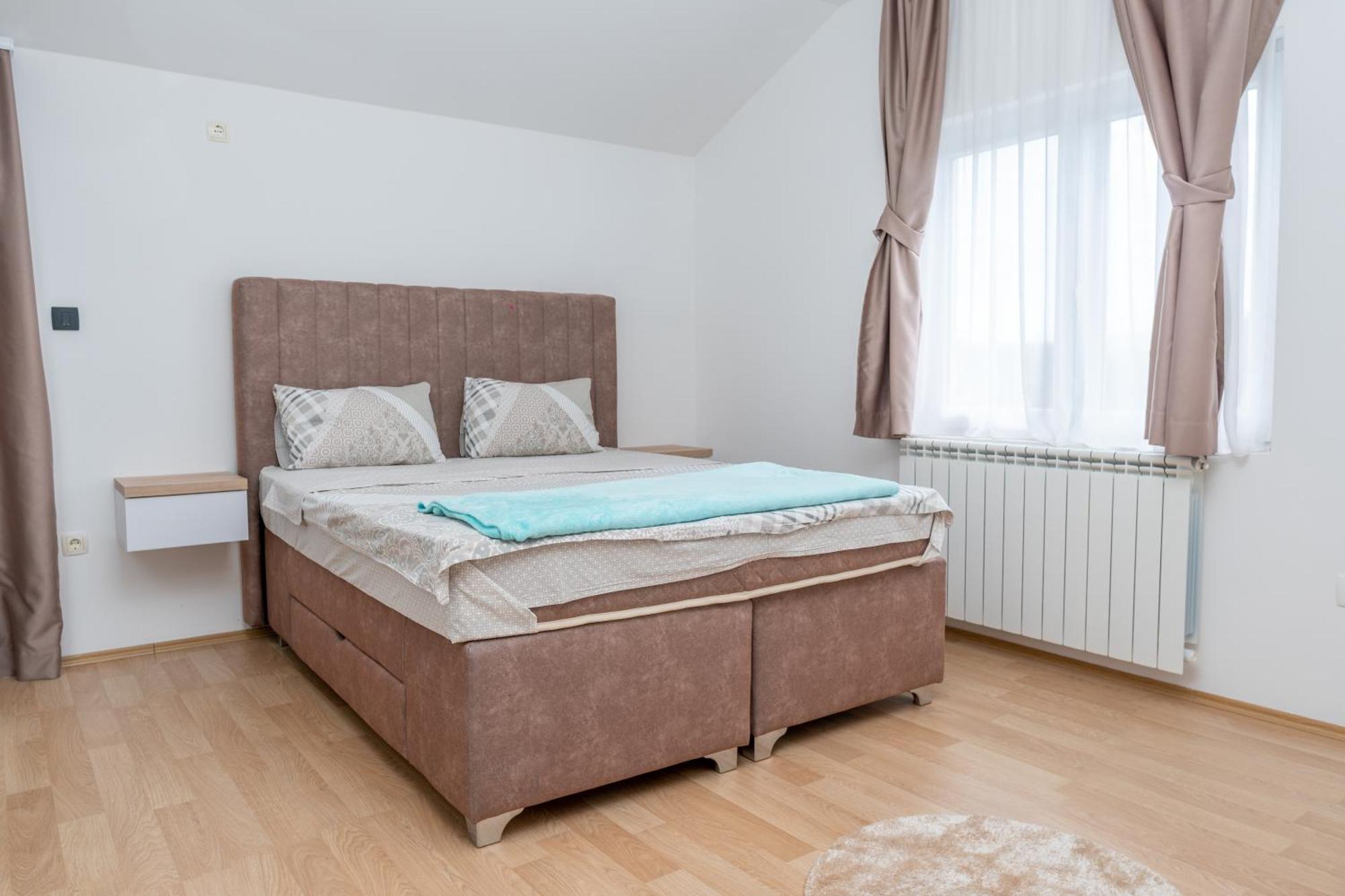 Hotel Royal Garden Niksic Bilik gambar
