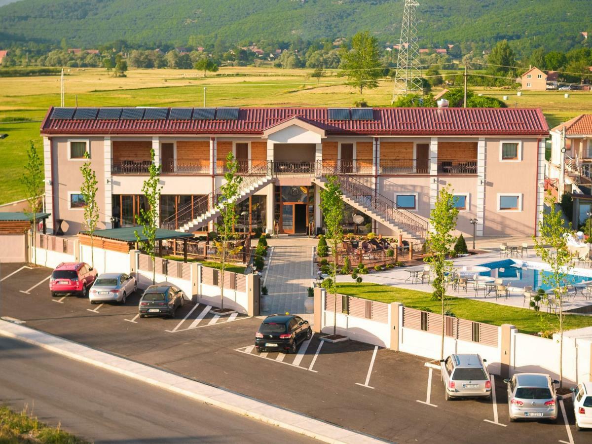Hotel Royal Garden Niksic Luaran gambar