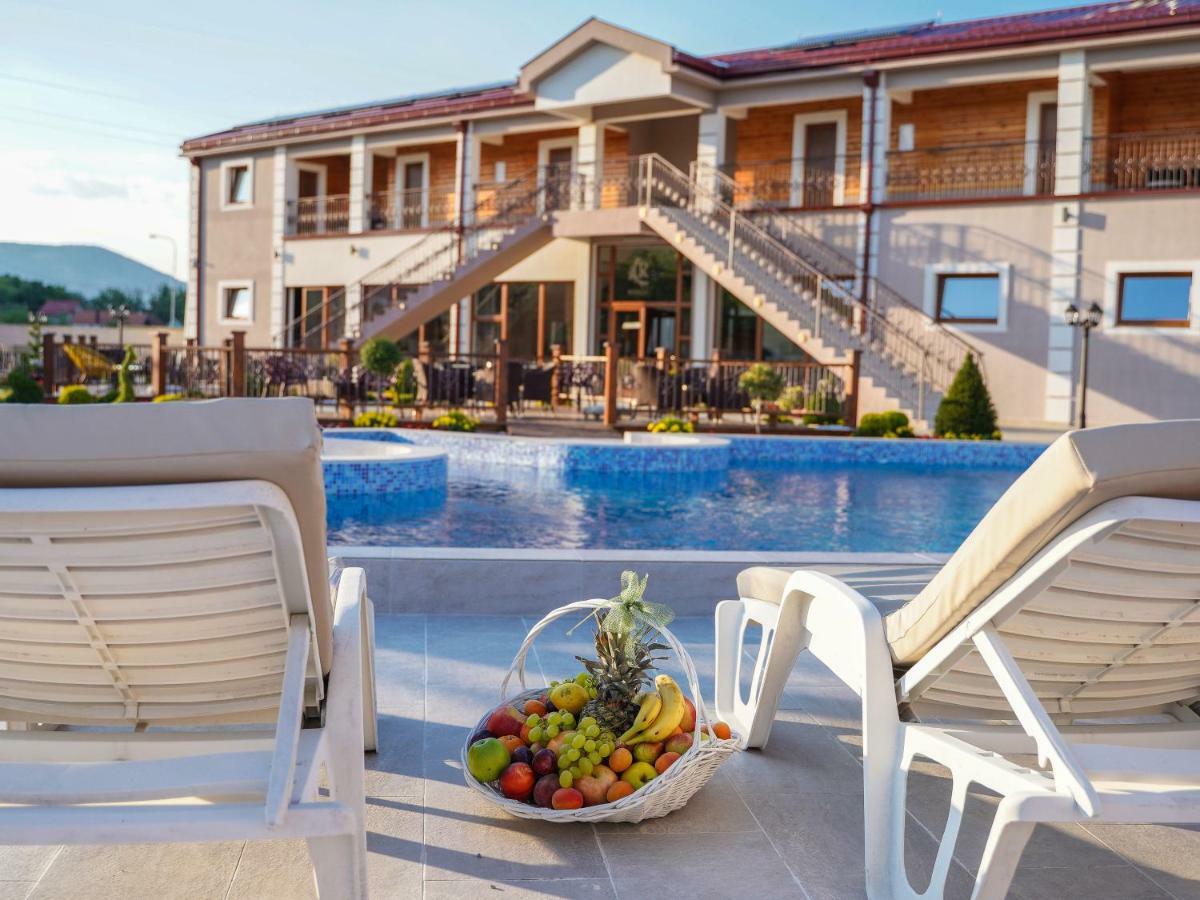 Hotel Royal Garden Niksic Luaran gambar