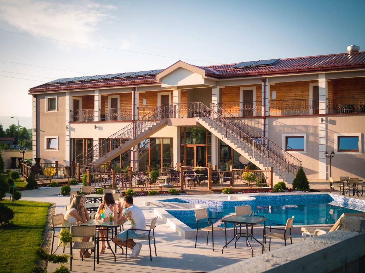 Hotel Royal Garden Niksic Luaran gambar