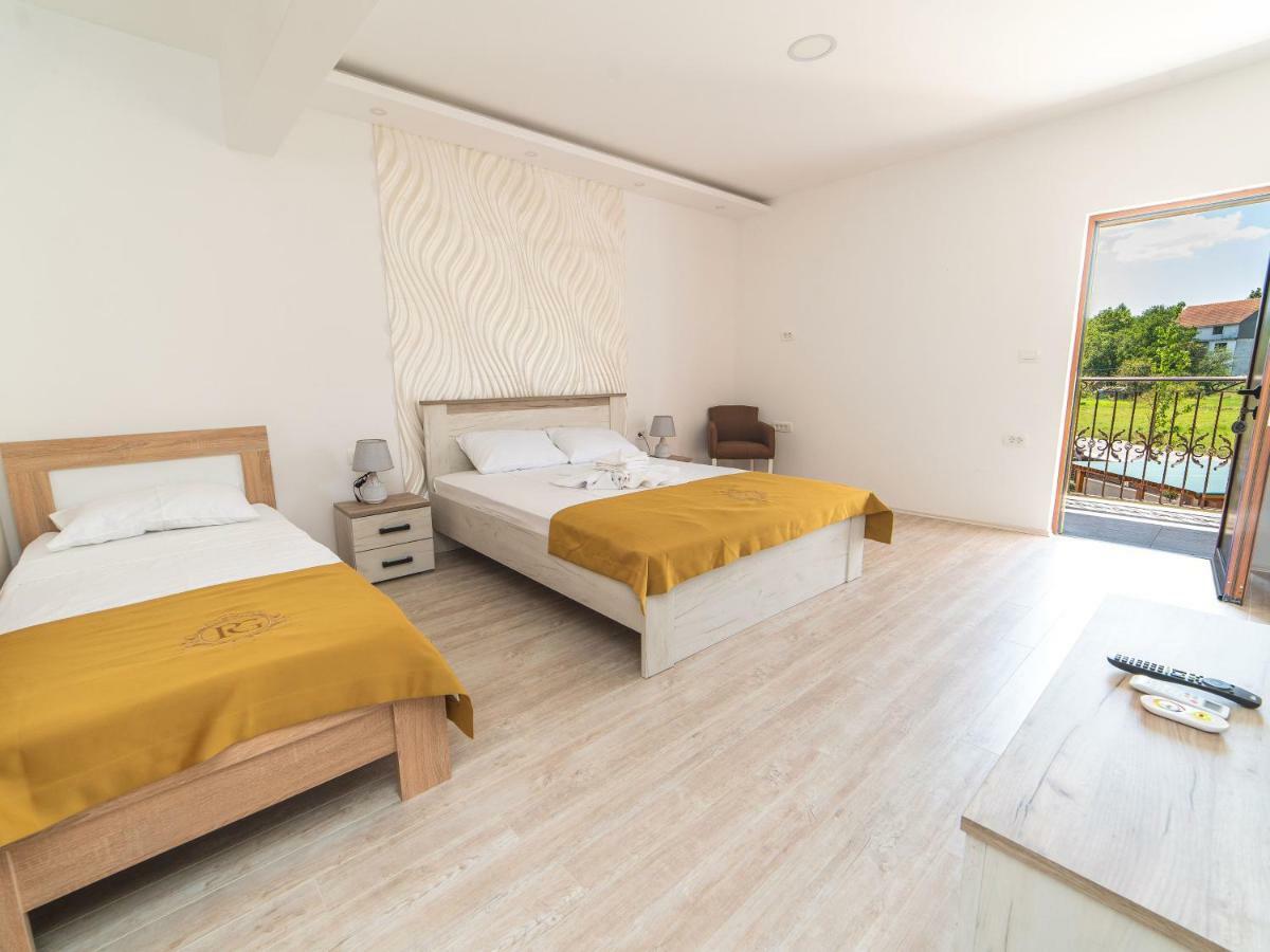Hotel Royal Garden Niksic Luaran gambar
