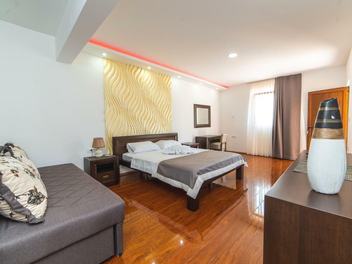 Hotel Royal Garden Niksic Luaran gambar