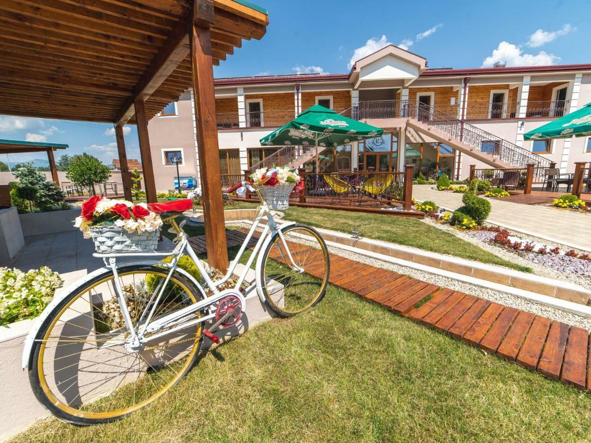 Hotel Royal Garden Niksic Luaran gambar