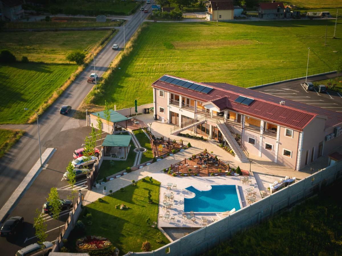 Hotel Royal Garden Niksic Luaran gambar